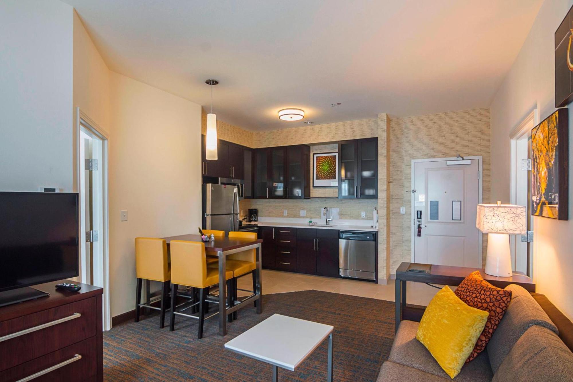 Residence Inn By Marriott Denton Esterno foto